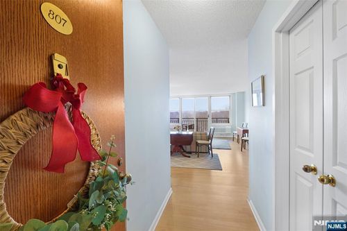 300 Main St, Little Falls, NJ, 07424-1356 | Card Image