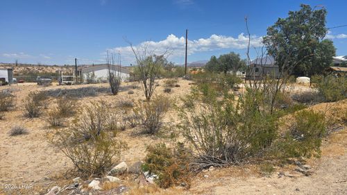 208-05-067 W 6th Ave, Yucca, AZ, 86438 | Card Image