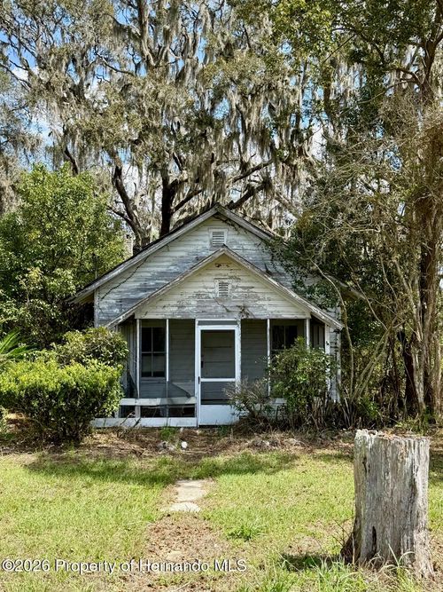 10010 Fort King Rd, DADE CITY, FL, 33525-8524 | Card Image
