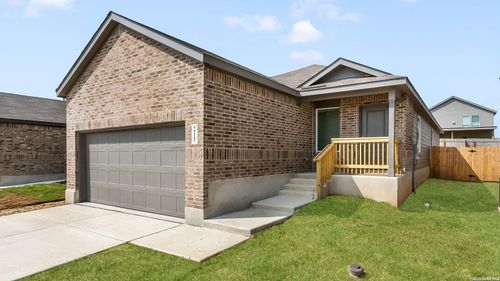 215 Zyra Ave, New Braunfels, TX, 78130-0813 | Card Image