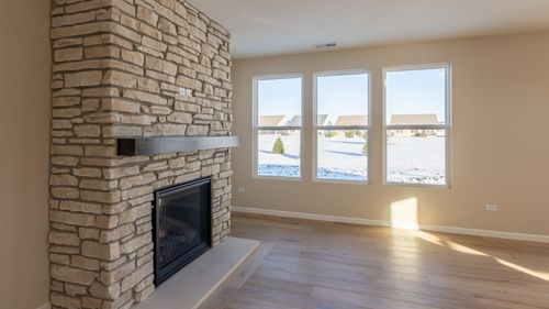 3262 Oak Creek Ln, Aurora, IL, 60503-1400 | Card Image