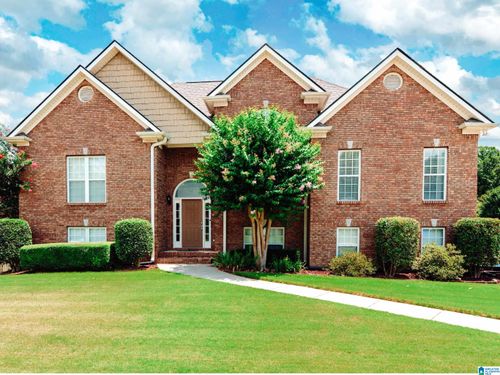 627 Wynlake Cv, ALABASTER, AL, 35007-7647 | Card Image