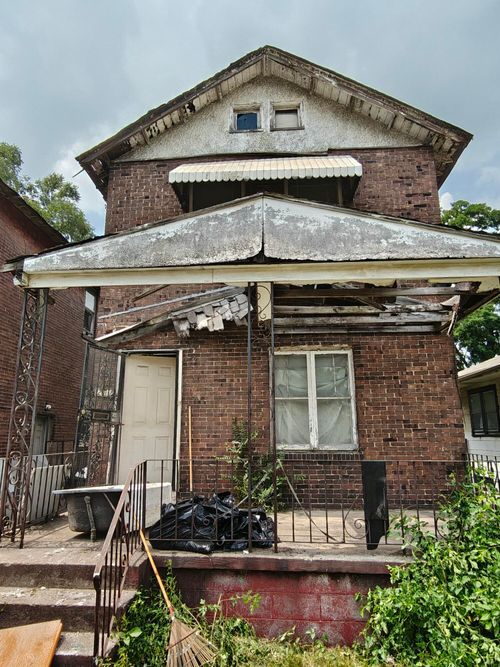 216 Ellsworth St, Gary, IN, 46404-1045 | Card Image