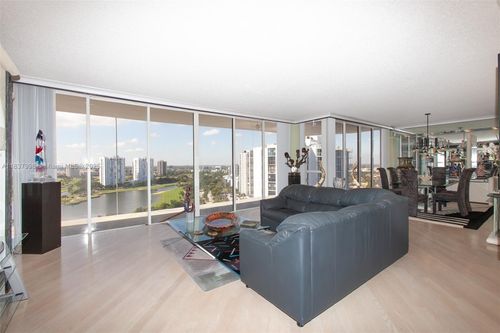 apt-1801-20281 E Country Club Dr, Aventura, FL, 33180-3031 | Card Image