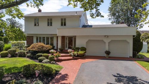 476 S Marginal Rd, Jericho, NY, 11753-1916 | Card Image