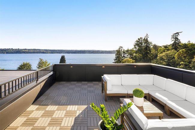7116 Ne 119 Th Ln, House other with 4 bedrooms, 4 bathrooms and 2 parking in Kirkland WA | Image 38