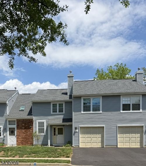 40 Whitby Cir, Somerset, NJ, 08873-4726 | Card Image