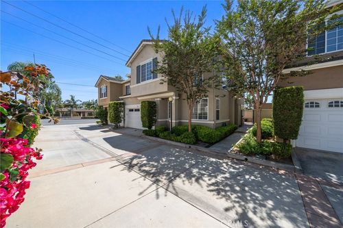 7805 Garfield Ave, Huntington Beach, CA, 92648 | Card Image