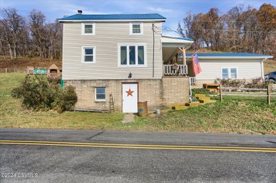 2213 Mountain Road, House other with 2 bedrooms, 1 bathrooms and null parking in Dalmatia PA | Image 2