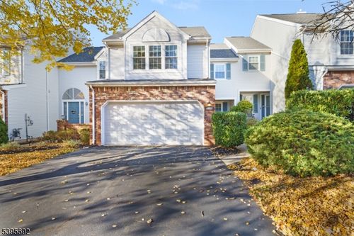 2103 Vroom Dr, Bridgewater, NJ, 08807-7003 | Card Image