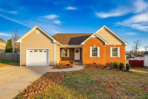 338 Gallop Ln, Springfield, TN, 37172-7370 | Card Image