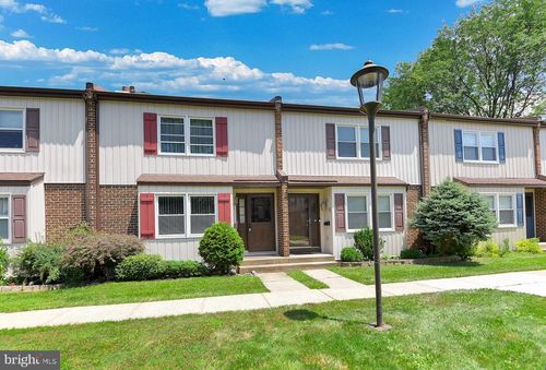 K 15 Shirley Lane, LAWRENCEVILLE, NJ, 08648 | Card Image
