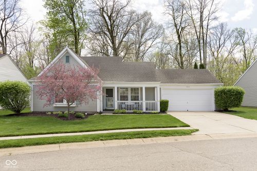 8469 Manship Dr, Fishers, IN, 46038-2960 | Card Image