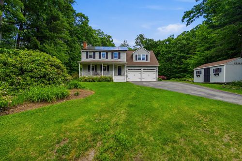 26 Severance Dr, Londonderry, NH, 03053-3118 | Card Image