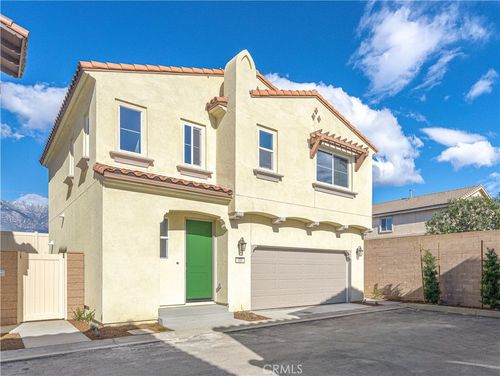 466 Meyer, Upland, CA, 91786 | Card Image