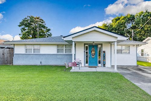 416 Dauphine Ave, Houma, LA, 70363-6913 | Card Image