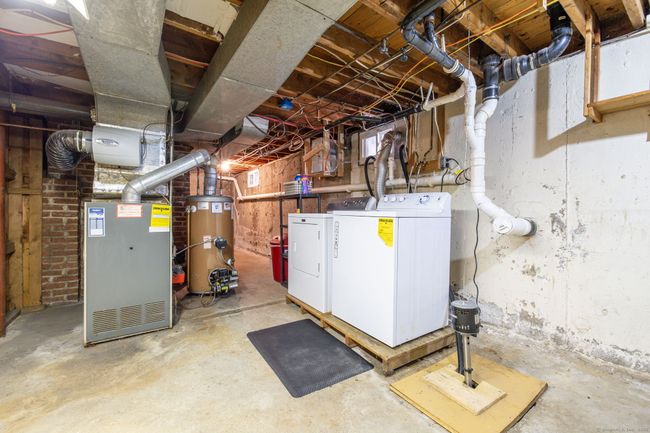 142 Cedar St, House other with 3 bedrooms, 2 bathrooms and null parking in Wethersfield CT | Image 23