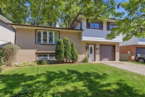 40 Kenmore Ave, Cambridge, ON, N1S3H6 | Card Image
