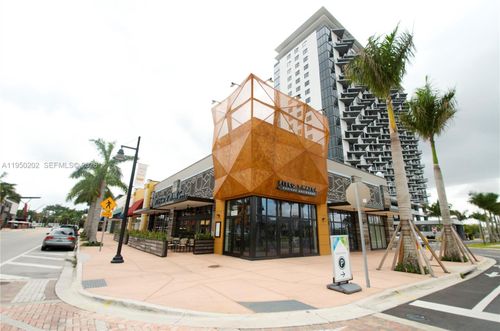 apt-709-5300 Nw 85th Ave, Doral, FL, 33166-5351 | Card Image