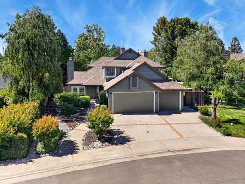 647 Bluebird Pl, Davis, CA, 95616-0175 | Card Image