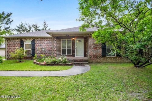 934 Cleveland Ave, Gulfport, MS, 39507-3329 | Card Image