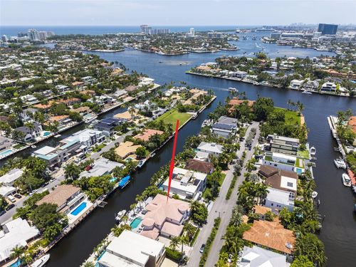 438 Coconut Isle Dr, Fort Lauderdale, FL, 33301-2426 | Card Image