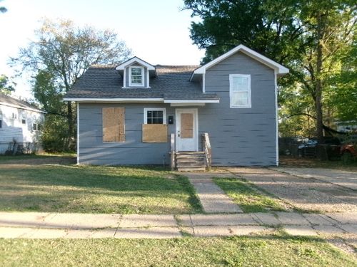 226 Topeka St, Shreveport, LA, 71101-4930 | Card Image