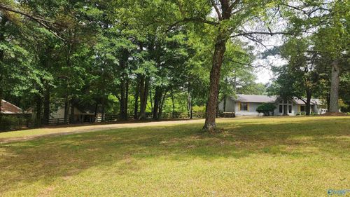 861 Scott Rd, Hazel Green, AL, 35750-9077 | Card Image