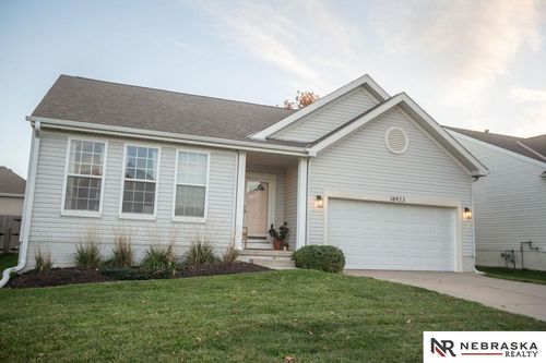 18923 B St, Omaha, NE, 68130-6079 | Card Image