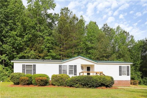 1201 Red Sunset Pl, Siler City, NC, 27344-9311 | Card Image