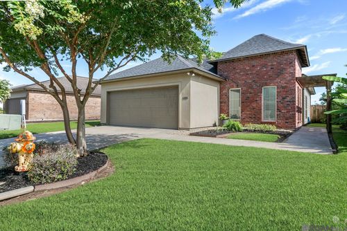 1225 Madrid Ave, Saint Gabriel, LA, 70776-5333 | Card Image