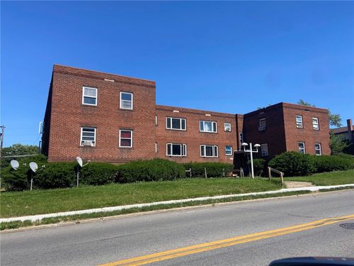 287-301 Stambaugh, Sharon, PA, 16146 | Card Image