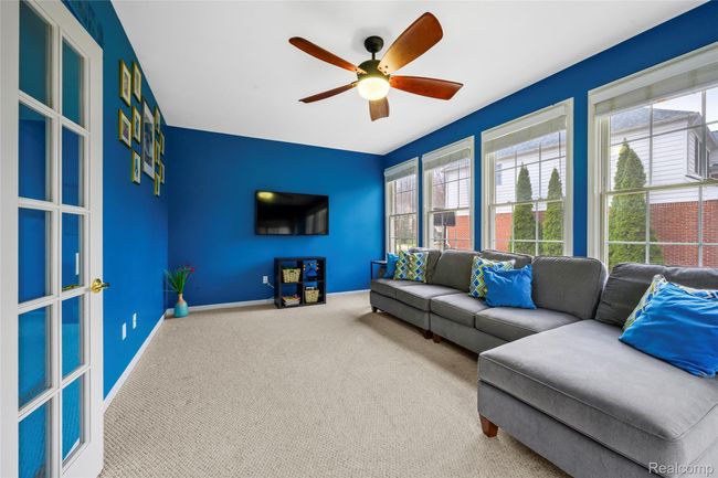 Four Season Room | Image 16