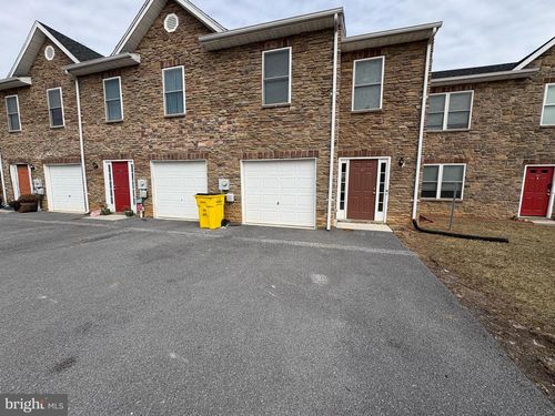 47 Santa Fe Ct, FALLING WATERS, WV, 25419-4208 | Card Image