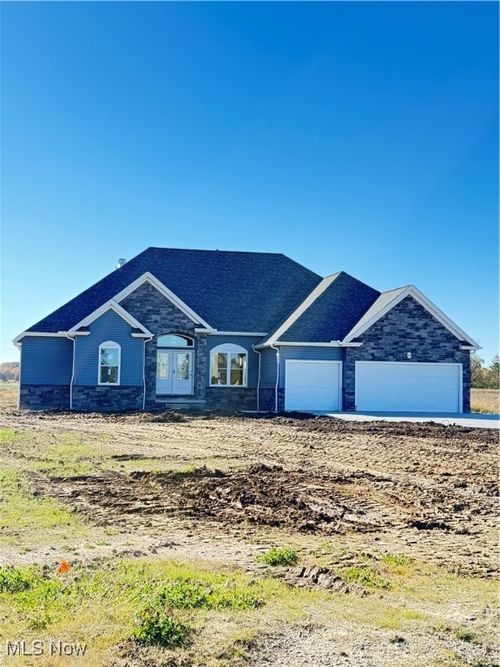 7662 Springfield Dr, Valley City, OH, 44280-9478 | Card Image