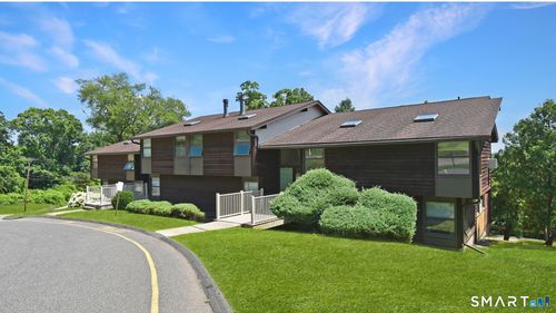 b-121 Country Squire Dr, Cromwell, CT, 06416-2532 | Card Image