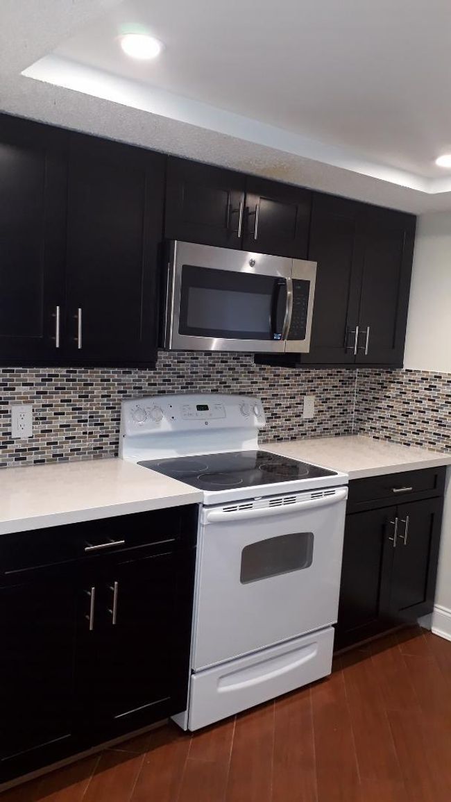 APT-301C - 5530 Nw 44 Th St, Condo with 2 bedrooms, 2 bathrooms and null parking in Lauderhill FL | Image 5