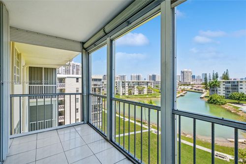 apt-j610-2851 Leonard Dr, Aventura, FL, 33160-3903 | Card Image