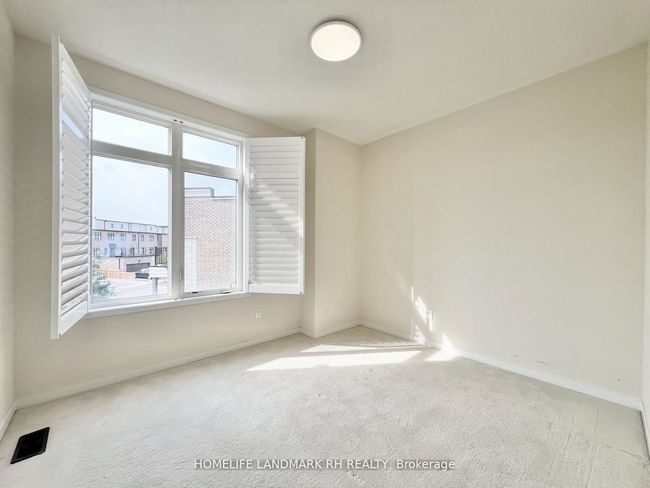 28 Elyse Crt, House attached with 4 bedrooms, 3 bathrooms and 2 parking in Aurora ON | Image 22