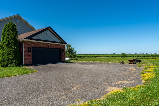 374 Niagara Stone Rd, House other with 5 bedrooms, 3 bathrooms and 6 parking in Niagara on the Lake ON | Image 5