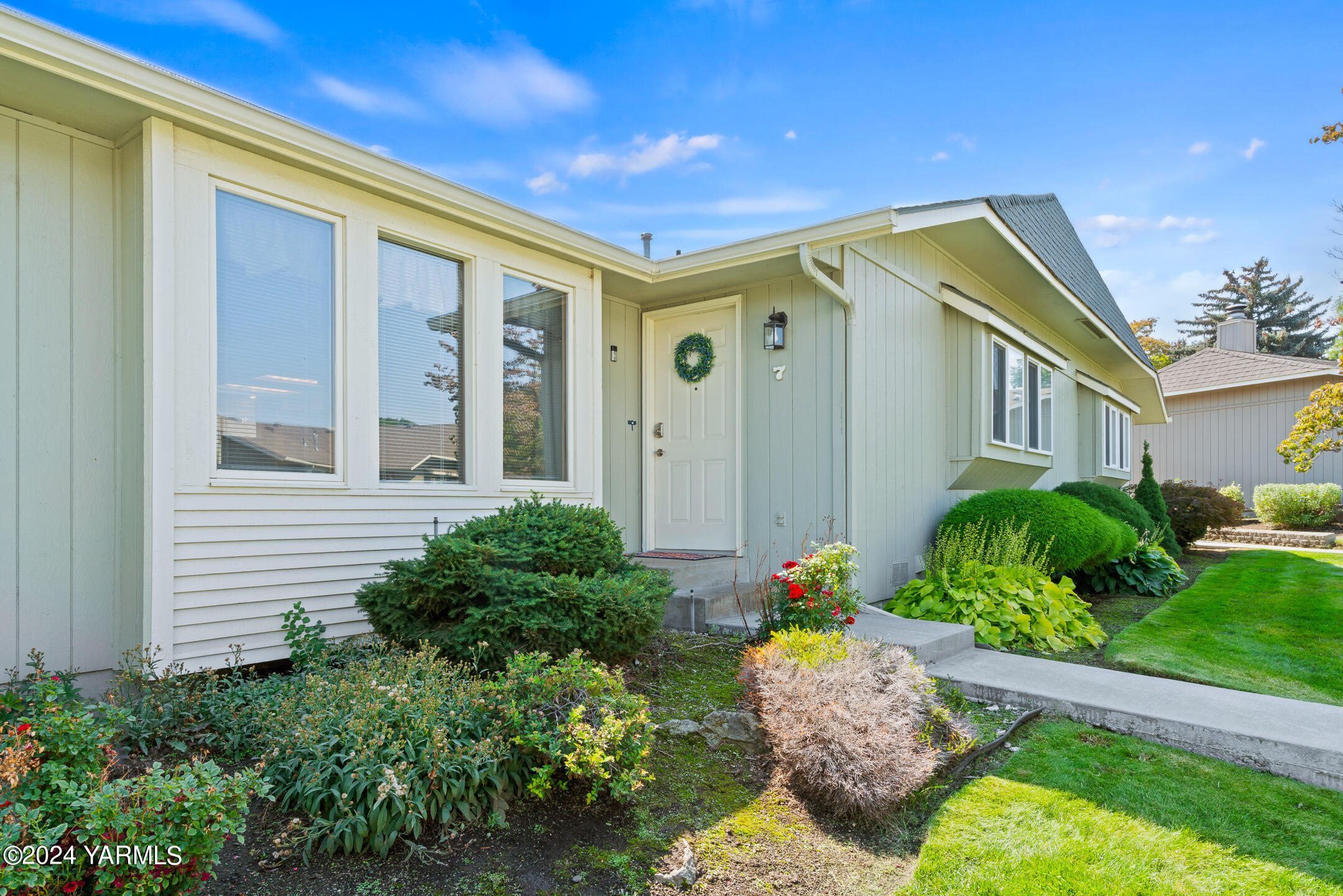Ponderosa Pl, Yakima, WA 98902