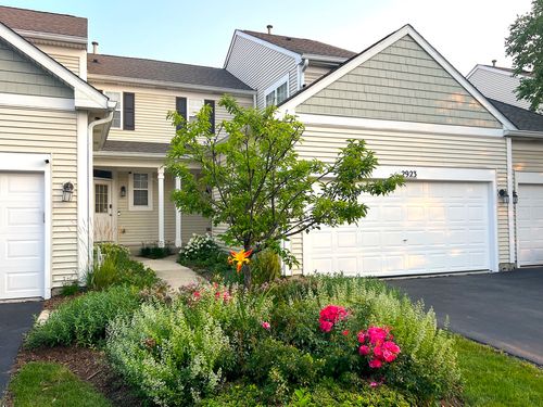 2923 Gypsum Cir, Naperville, IL, 60564-4852 | Card Image