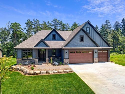 9998 211th Ct N, Forest Lake, MN, 55025-2924 | Card Image