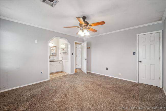 2922 S Main St, House other with 3 bedrooms, 2 bathrooms and null parking in Sapulpa OK | Image 11