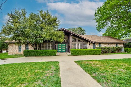 4207 Allencrest Ln, Dallas, TX, 75244-7404 | Card Image