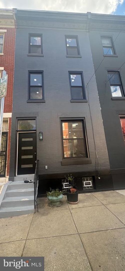 856 Perkiomen St, PHILADELPHIA, PA, 19130-2134 | Card Image