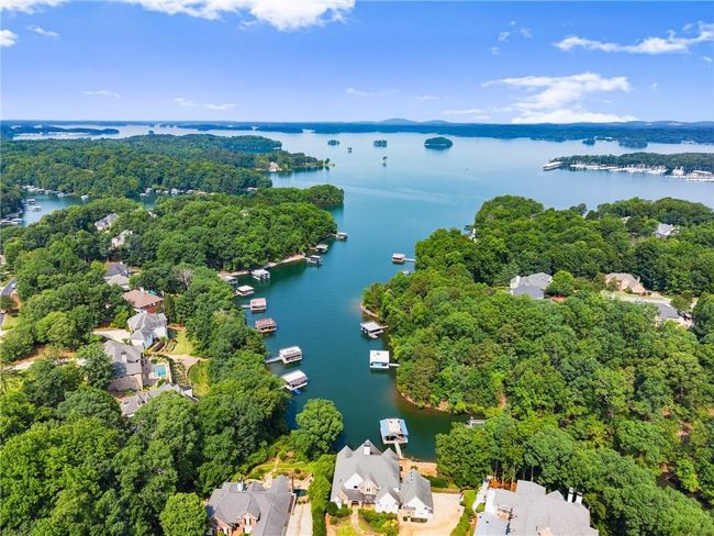 5610 Point West Dr, House other with 6 bedrooms, 7 bathrooms and null parking in Oakwood GA | Image 63