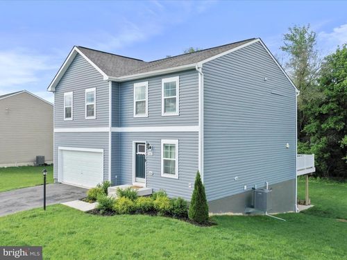 28-5443 Sutherland Ct, CHAMBERSBURG, PA, 17202-7353 | Card Image