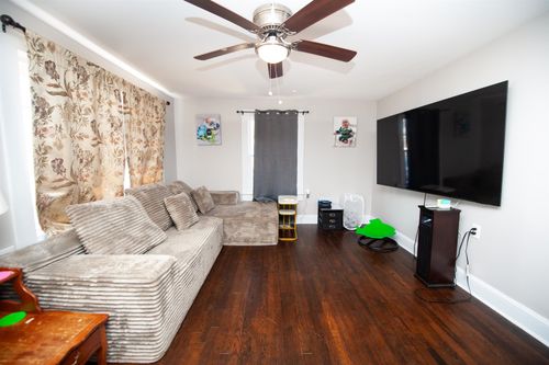 864 Canaan Rd, Roebuck, SC, 29376-2804 | Card Image