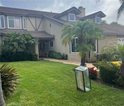 29251 Fountainwood St, Agoura Hills, CA, 91301-4103 | Card Image